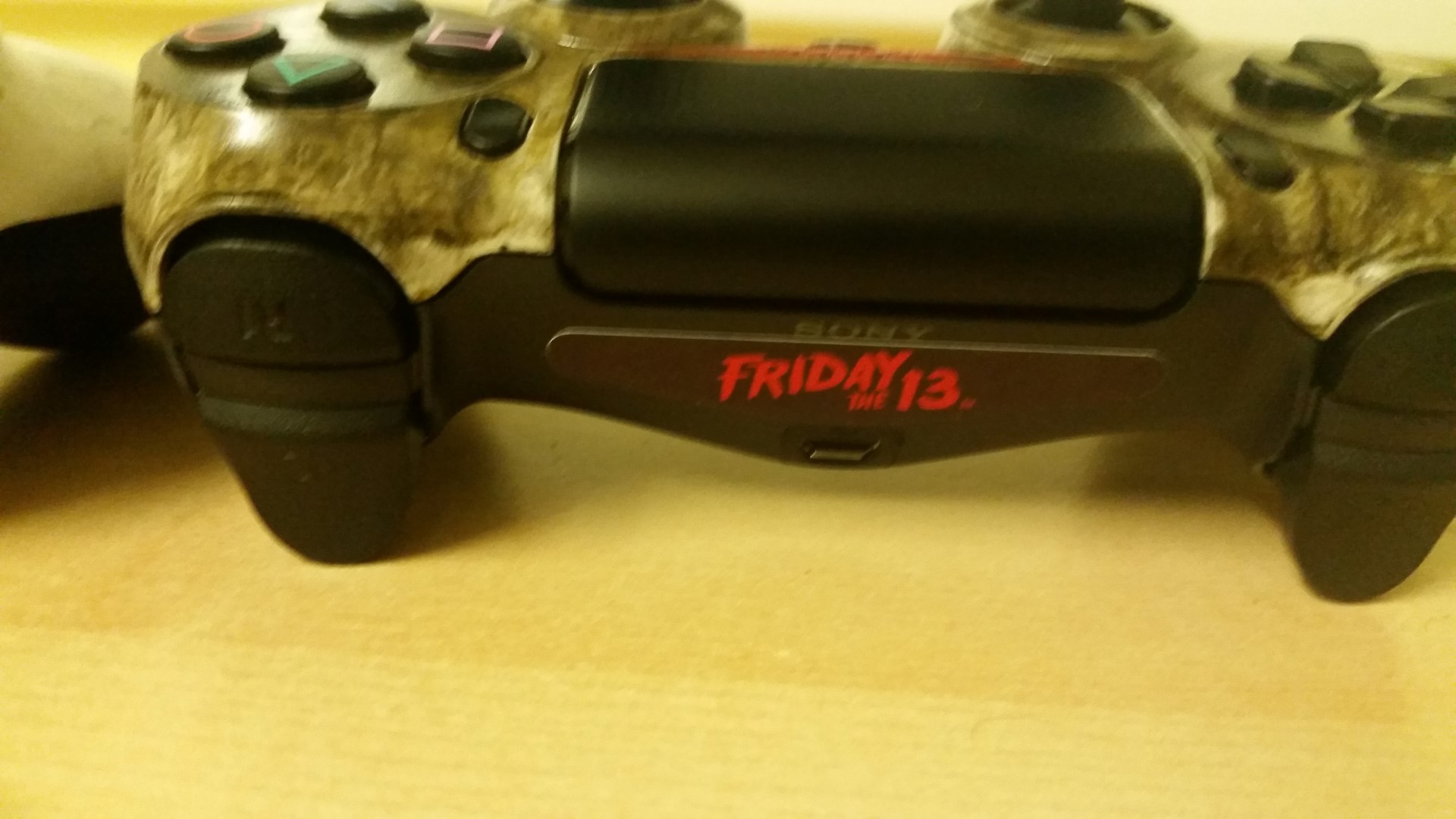 Made my own custom Friday the 13th PS4 controller. : r/F13thegame