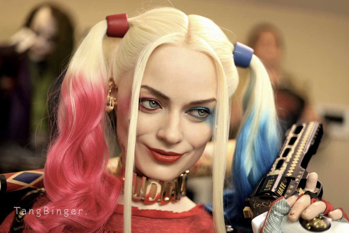 Harley Quinn Life-Size Bust by Infinity Studio x Penguin Toys
