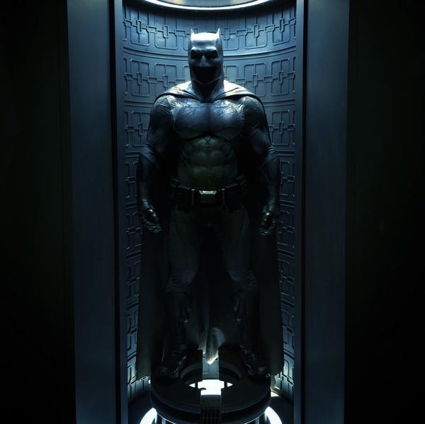 Batman-v-Superman-Batsuit.jpg