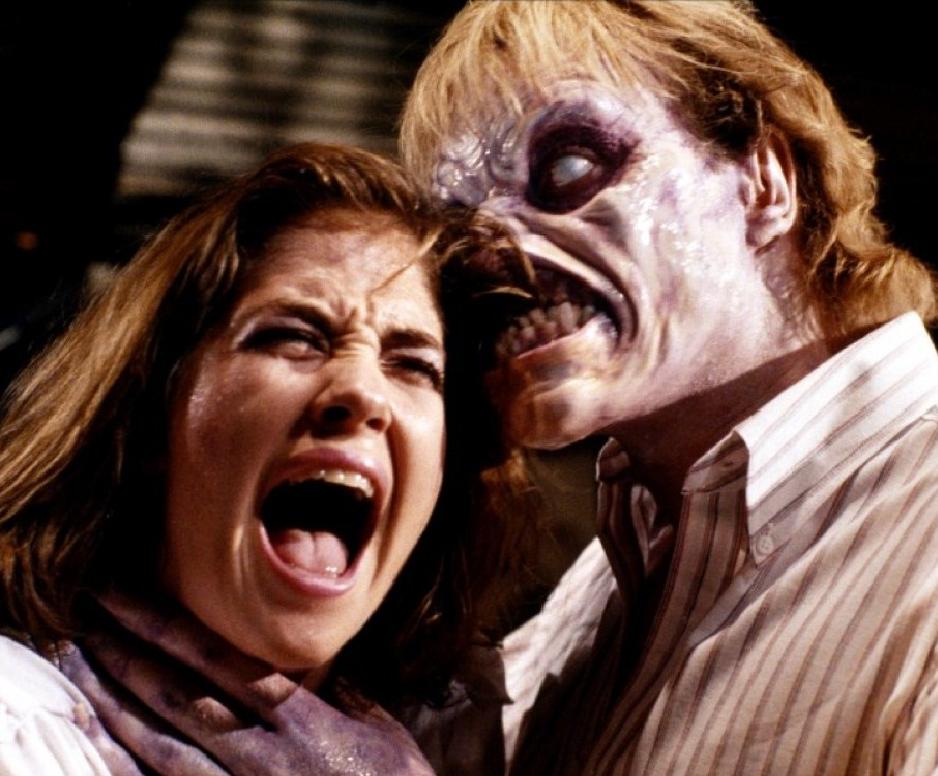evil-dead-ii-1987-07-g.jpg