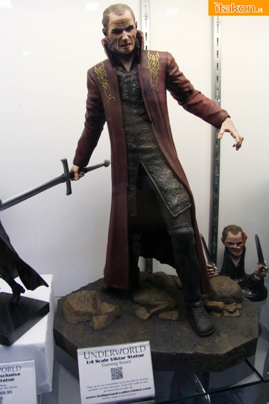 hollywood-collectibles-sdcc13-10-533x800.jpg