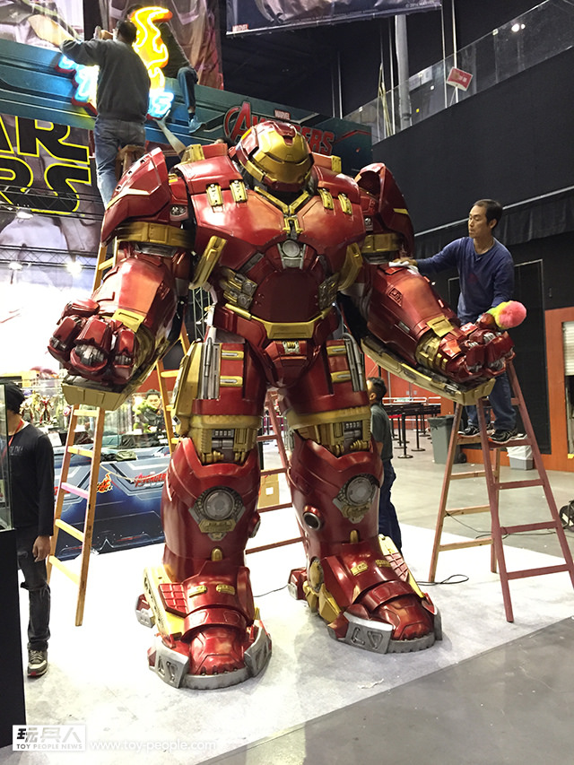 hulkbuster_fullsize02.jpg