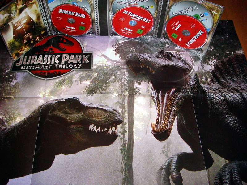 Jurassic Park Ultimate Trilogy BD Germany V14.jpg