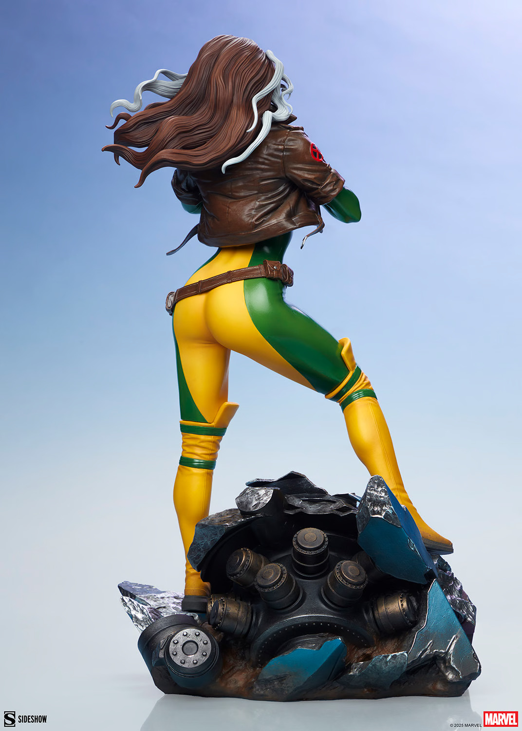 sideshow-collectibles-marvel-rogue-premium-format-figure-gallery-67913f885f92e.jpeg