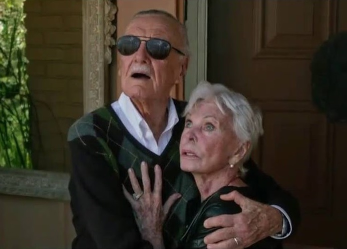 stan lee and his wife.jpg