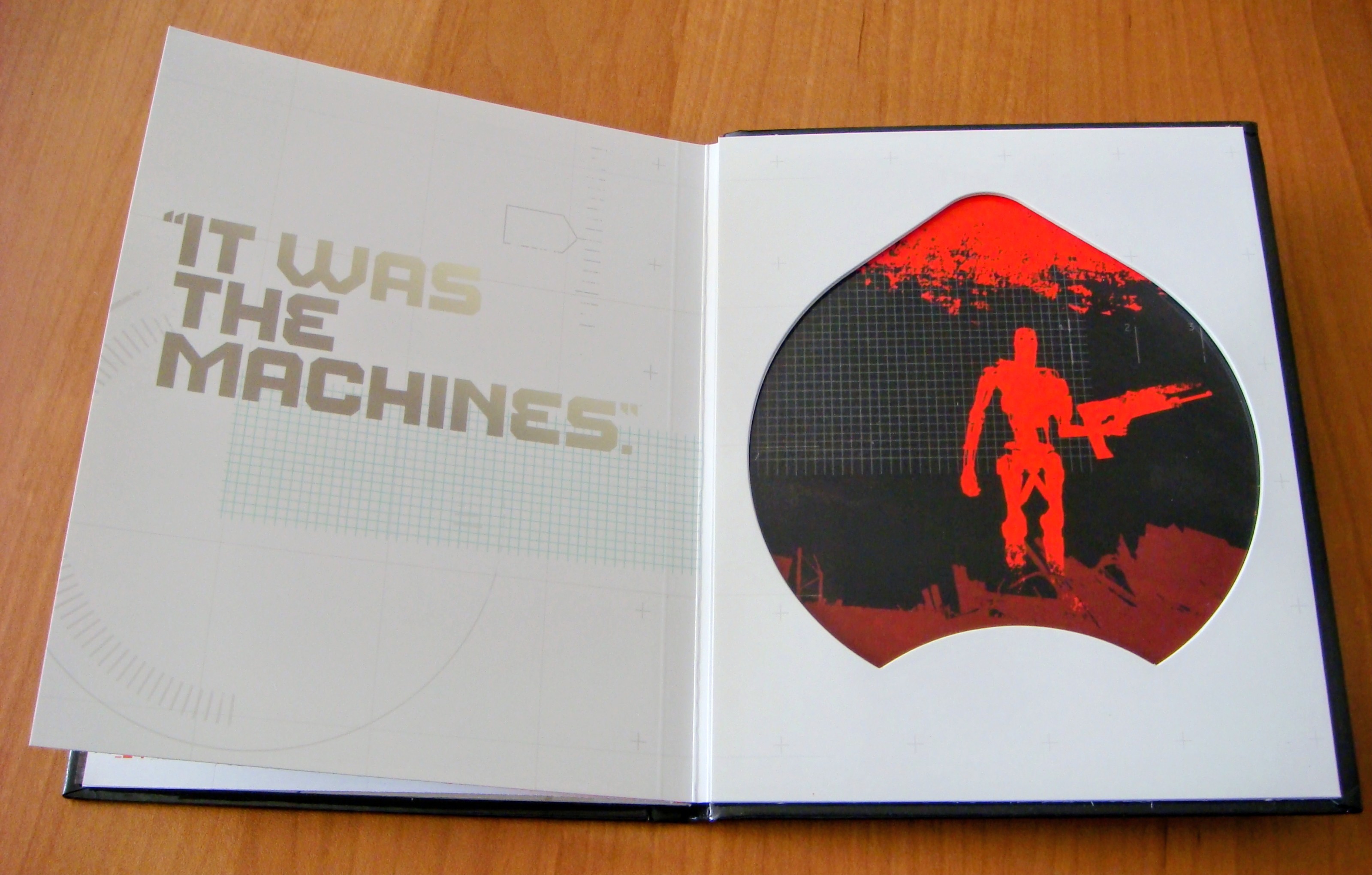 Terminator Digibook US 002.JPG