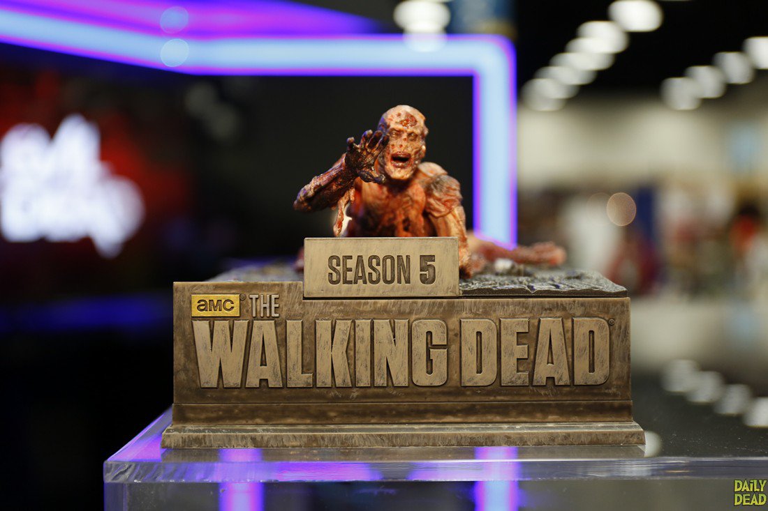 Walking-Dead-Season-5-Case-09.jpg