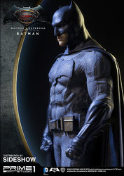 dc-comics-batman-v-superman-batman-half-scale-polystone-statue-prime-1-902663-02.jpg