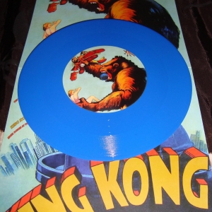 Kong Blu Vinyl 3
