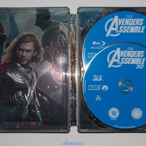 Avengers Aseemble - Inside with discs.jpg