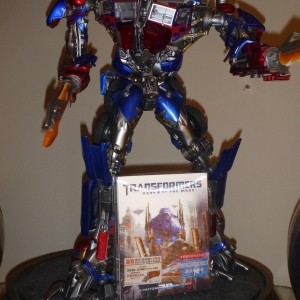 Optimus Prime Maquette Sideshow exclusive
