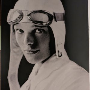 Amelia Earhart.jpg