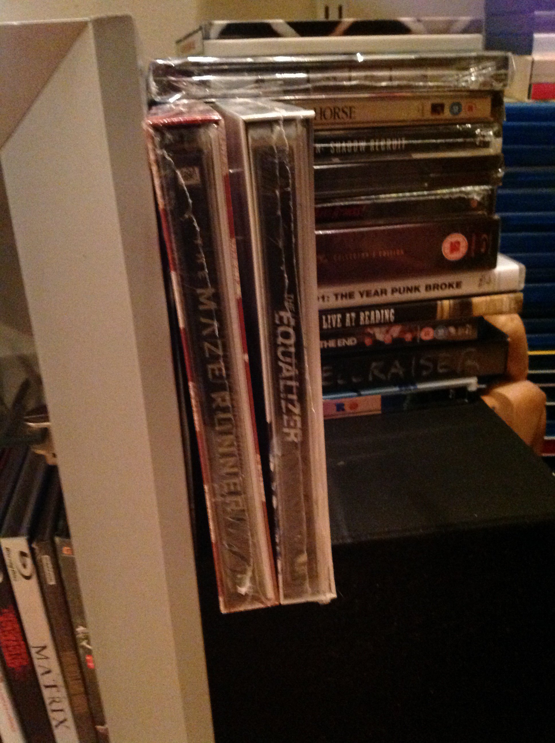 film arena spine