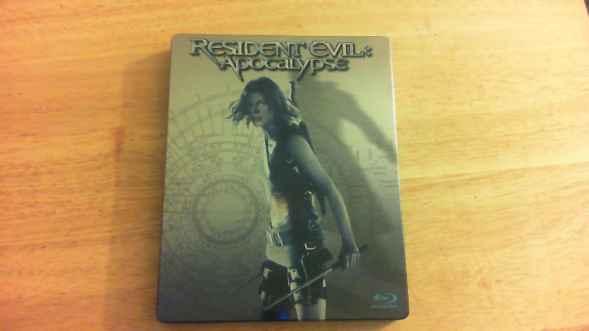 RESIDENT EVIL APOCALYPSE WALMART EXCLUSIVE (1)