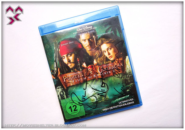 Pirates_of_The_Caribbean_Quadrilogy_Limited_Edition_Treasure_Chest_signed_by_Bill_Nighy_and_Kevin_McNally_02.JPG