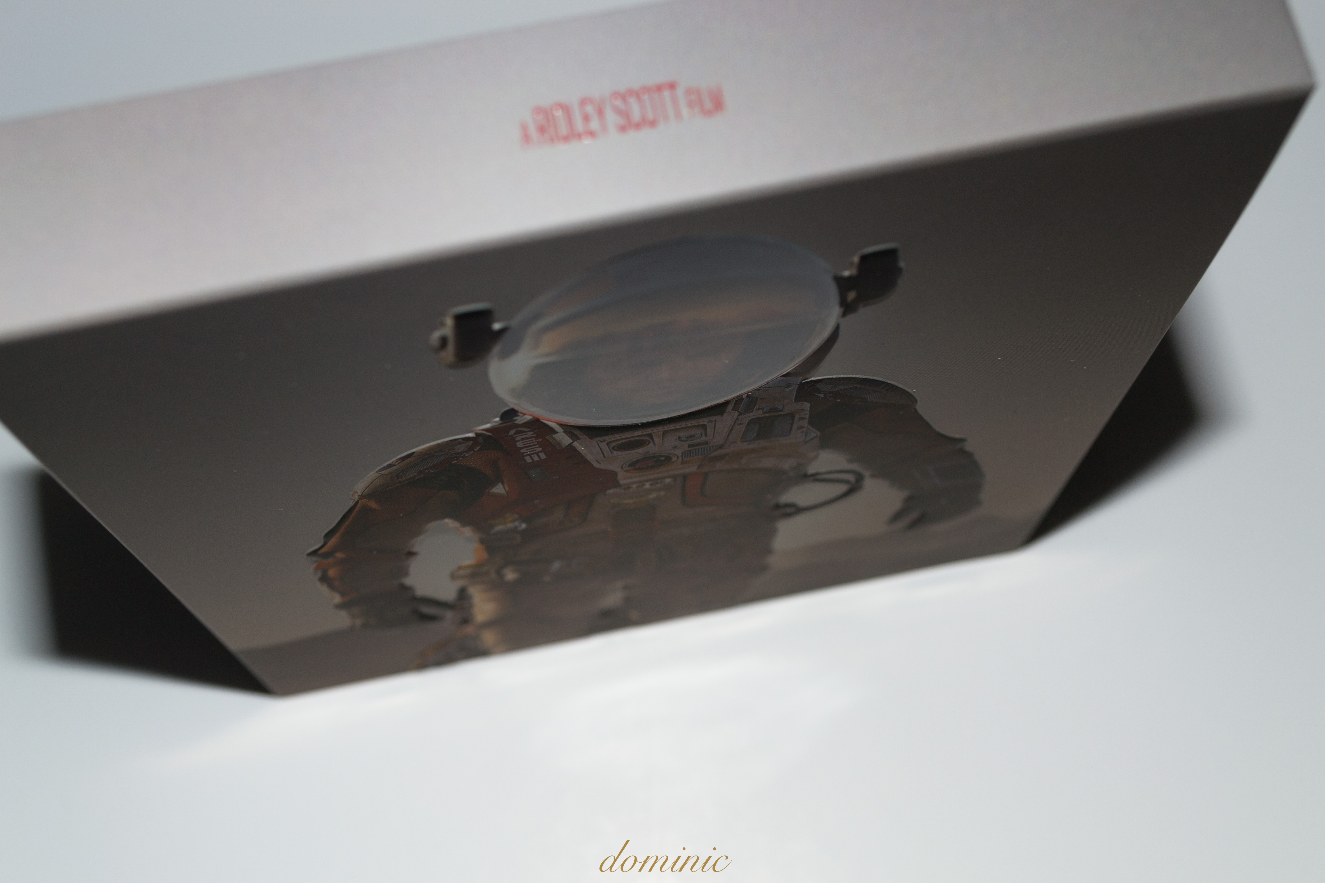 the-martian-fac-spot-gloss-embossing-jpg.233959