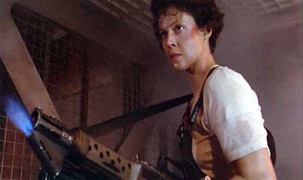 sigourney-weaver-alien-2.jpg