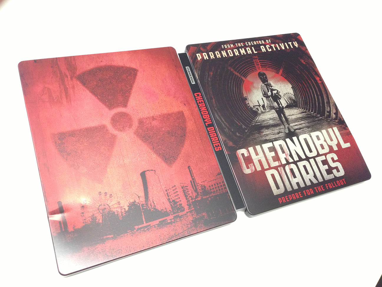 chernobyl-diaries-steelbook-4.jpg