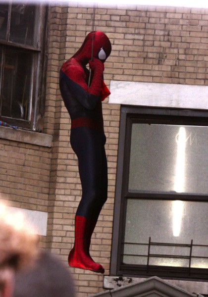 amspidey2setpic_large.jpg