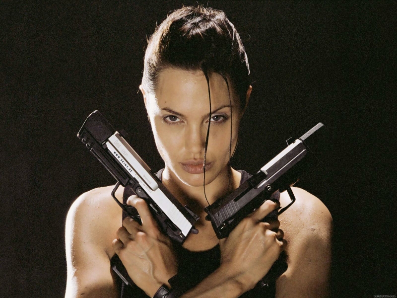 Anjelina-Jolie-Lara-croft-Tomb-Raider.jpg