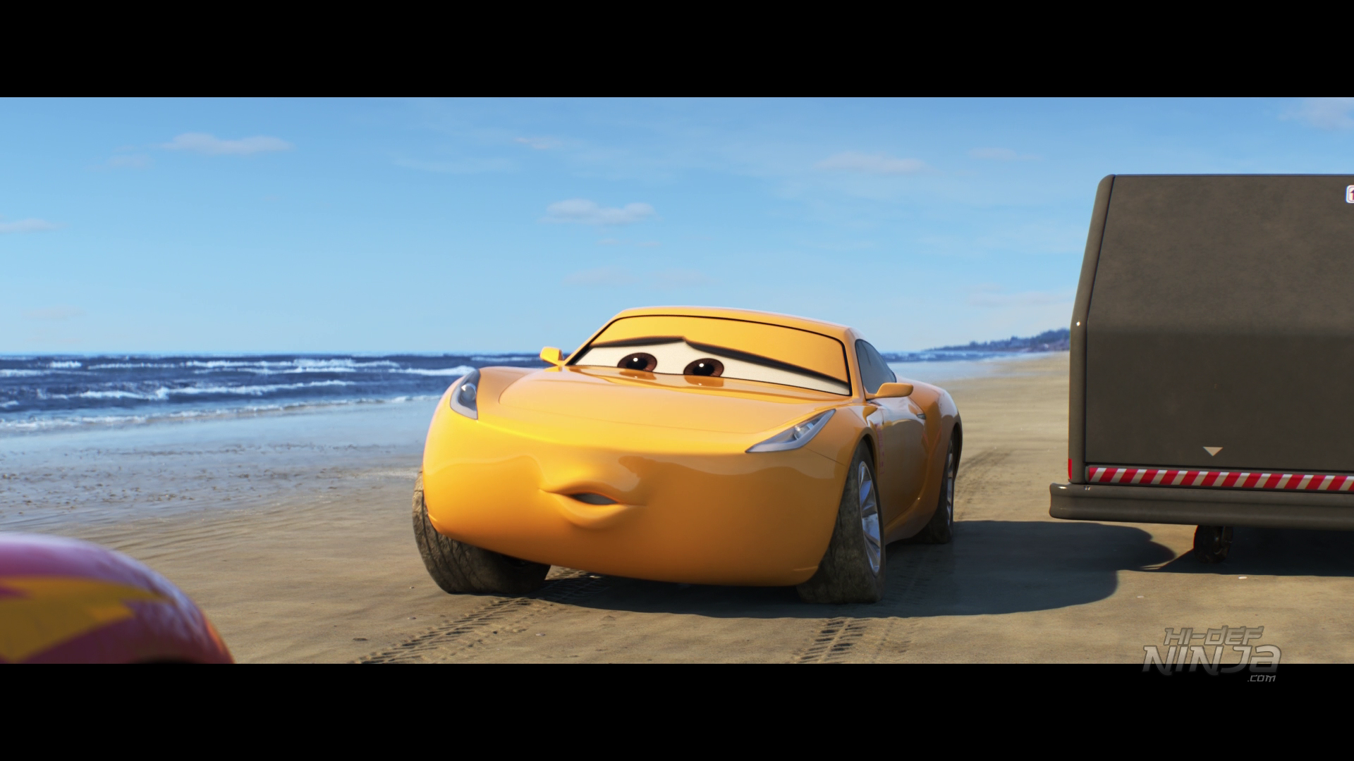 Cars 3 new. Тачки 3 Салли. СТС Тачки 3. Хэмилтон в тачках 3. Тачки 3 Крус Рамирес человек.